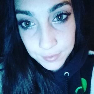 Meet your Posher, Daniecia